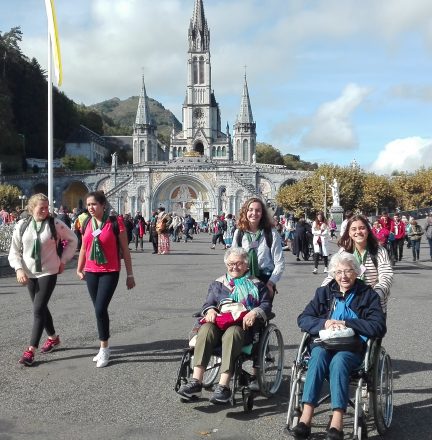 LOURDES3